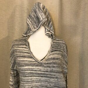 Comfy, Slouchy Hoodie Pullover Shirt - Black and White